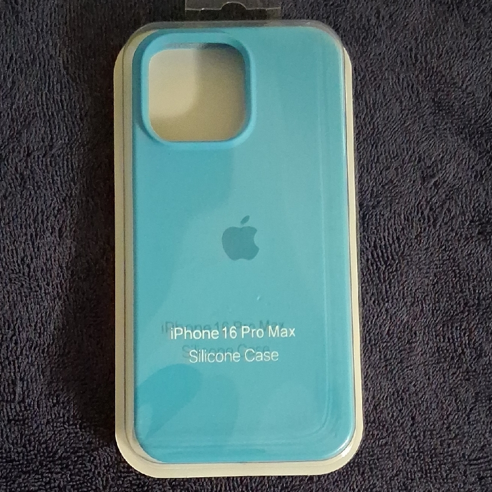 16 Pro Max Silicone Case Blue